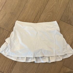 Lululemon ruffled skirt